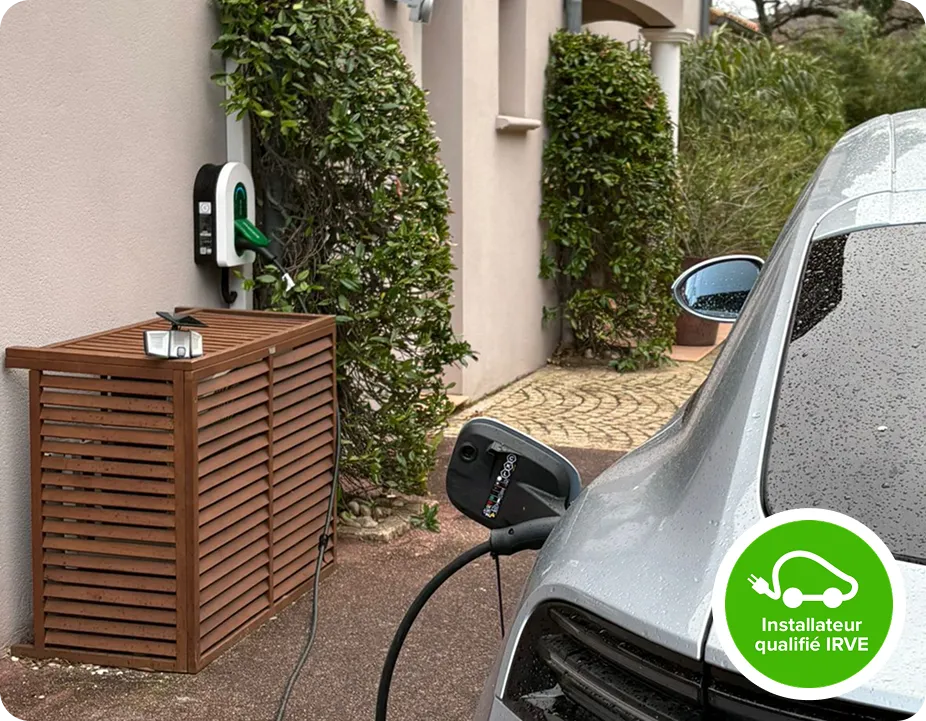 Borne de recharge à domicile – panneaux solaires
